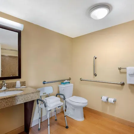 Mainstay Suites Jacksonville Near Camp Lejeune-3
